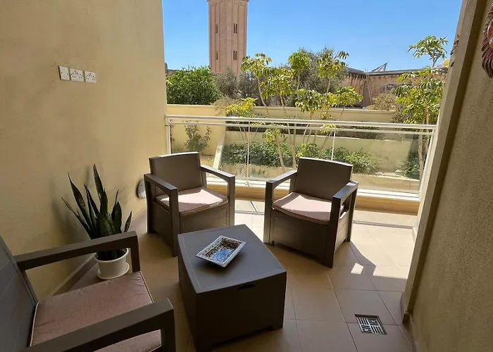 Monita 113, Seaside Apartment With Access To Pool And Pleasant Views